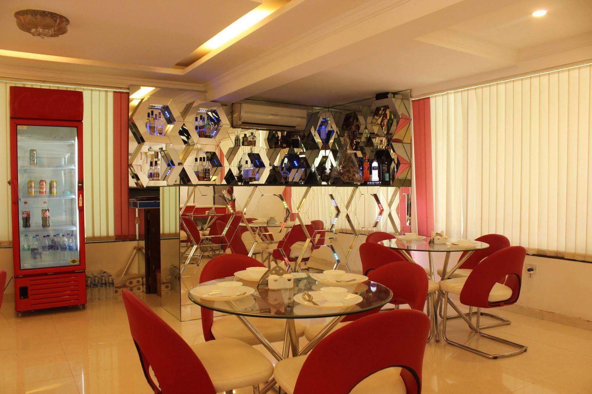 Hôtel Royal Mirage à Goa Extérieur photo